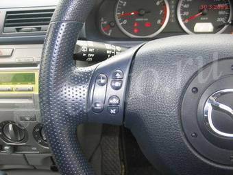 2004 Mazda MAZDA2 Images