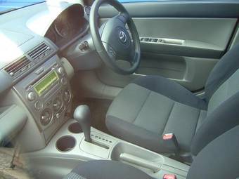 2004 Mazda MAZDA2 Pictures
