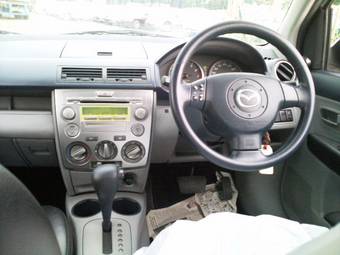 2004 Mazda MAZDA2 Pics