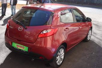 2008 Mazda MAZDA2 Pictures