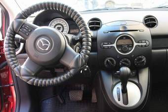 2008 Mazda MAZDA2 Photos