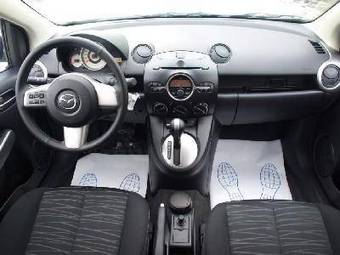 2010 Mazda MAZDA2 Wallpapers