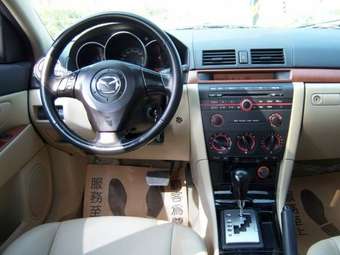 2004 Mazda MAZDA3 Images