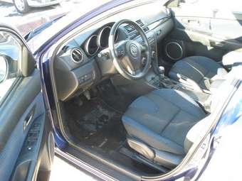 2004 Mazda MAZDA3 Pictures