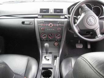 2004 Mazda MAZDA3 Pics