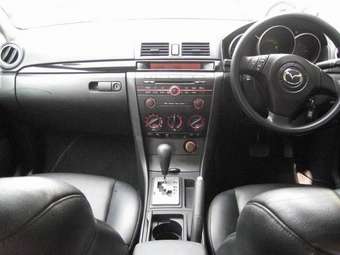 2004 Mazda MAZDA3 Images