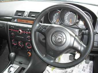 2004 Mazda MAZDA3 Pictures