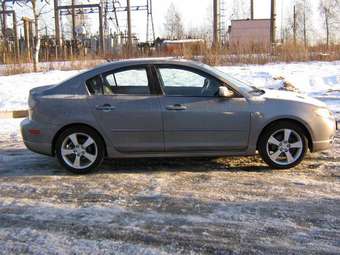 2004 Mazda MAZDA3 Pics