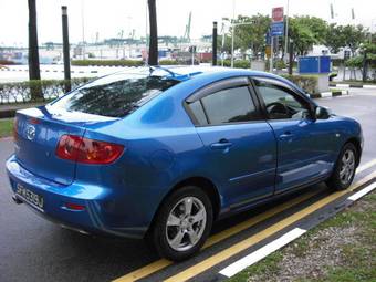 2004 Mazda MAZDA3 Pictures