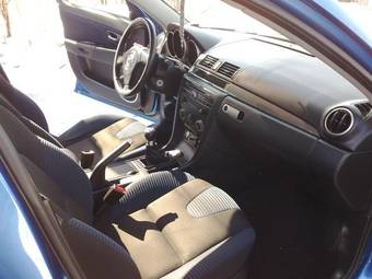 2004 Mazda MAZDA3 Images