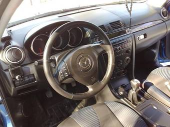 2004 Mazda MAZDA3 Pictures