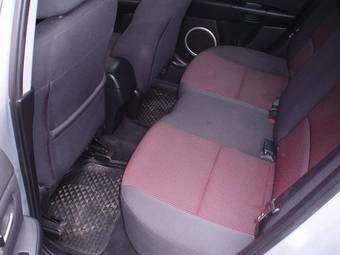 2004 Mazda MAZDA3 Pictures