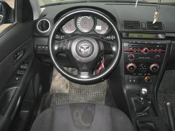 2004 Mazda MAZDA3 Photos