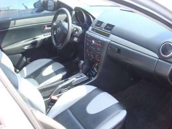 2005 Mazda MAZDA3 Photos