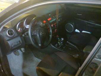 2005 Mazda MAZDA3 Pictures