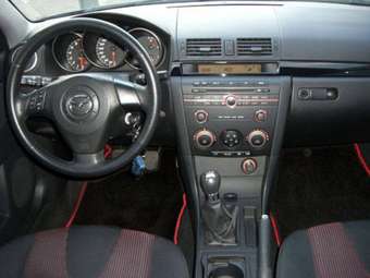 2005 Mazda MAZDA3 Photos
