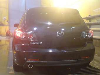 2005 Mazda MAZDA3 Pictures