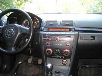 2005 Mazda MAZDA3 Photos