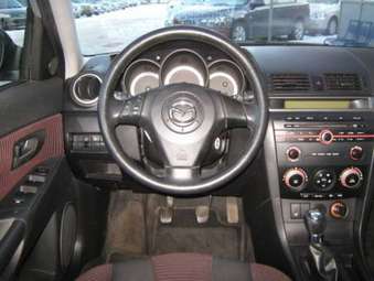 2005 Mazda MAZDA3 Pictures