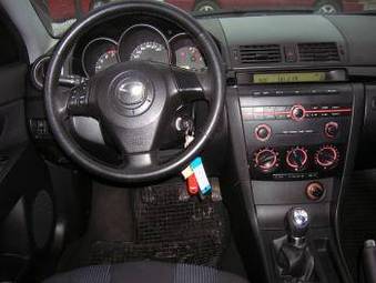 2005 Mazda MAZDA3 Photos