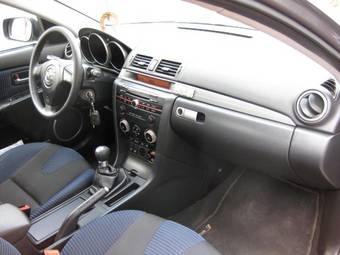 2005 Mazda MAZDA3 Pictures