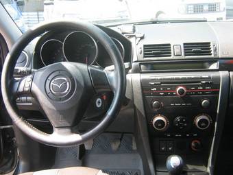 2005 Mazda MAZDA3 Pictures