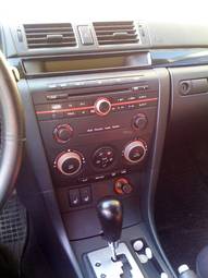 2005 Mazda MAZDA3 Pictures