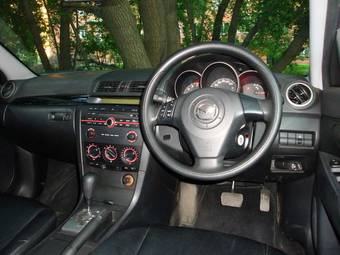 2005 Mazda MAZDA3 Photos