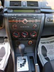 2006 Mazda MAZDA3 Pictures