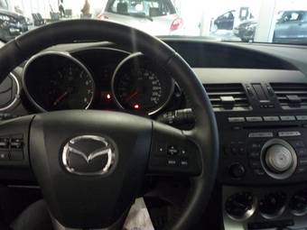 2009 Mazda MAZDA3 Pictures