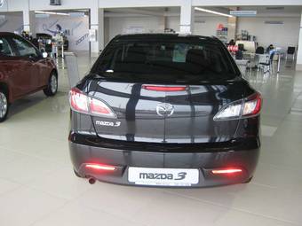 2009 Mazda MAZDA3 Pictures