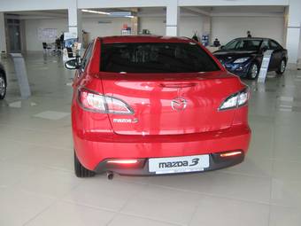 2009 Mazda MAZDA3 Pictures