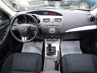 2010 Mazda MAZDA3 Pictures