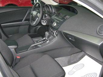 2010 Mazda MAZDA3 Photos