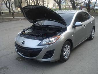 2010 Mazda MAZDA3 Pictures