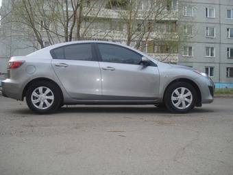 2010 Mazda MAZDA3 Images
