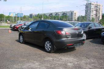 2010 Mazda MAZDA3 Pictures