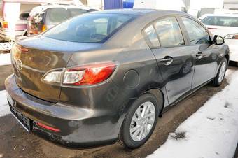 2011 Mazda MAZDA3 Pictures