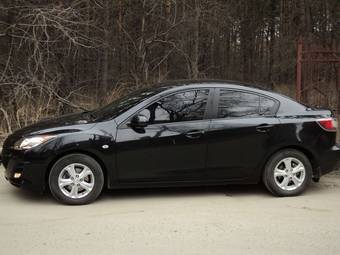 2011 Mazda MAZDA3 Pictures