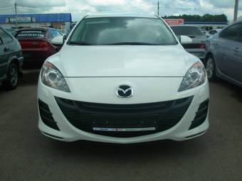 2011 Mazda MAZDA3 Pictures