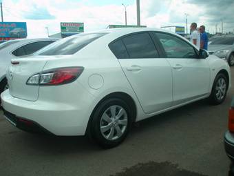 2011 Mazda MAZDA3 Photos