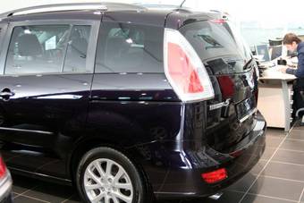 2008 Mazda MAZDA5 Pictures