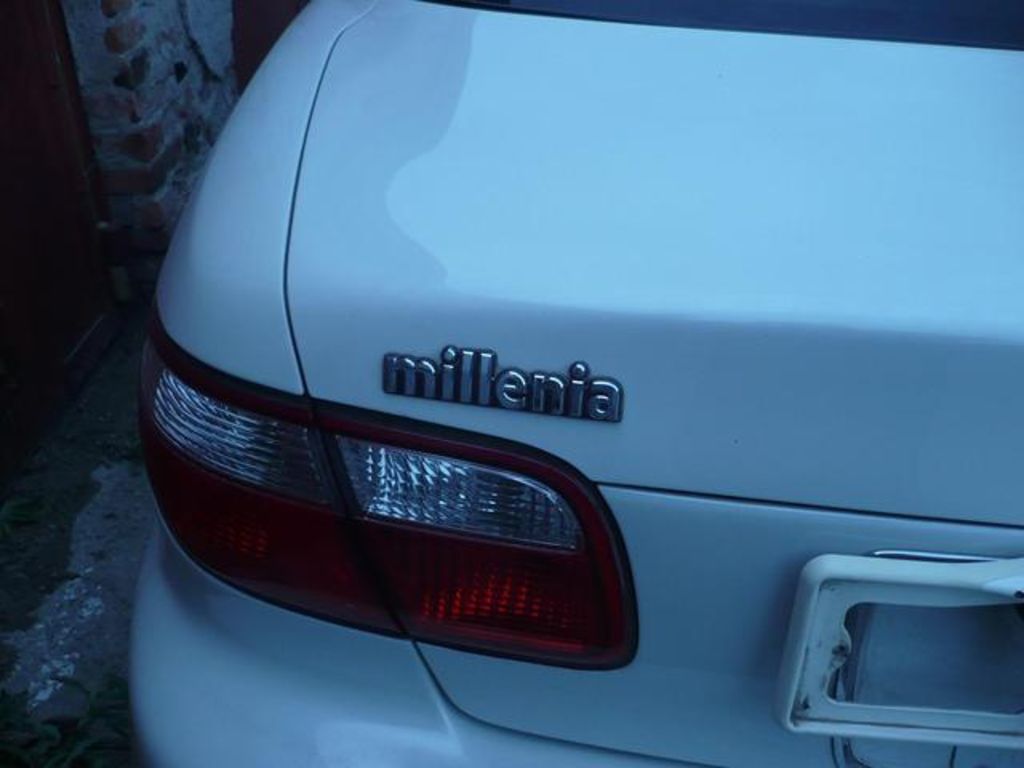 1999 Mazda Millenia