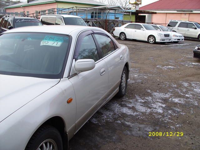 2000 Mazda Millenia