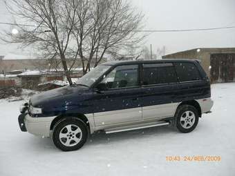 1995 Mazda MPV Pictures