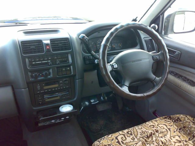 1996 Mazda MPV