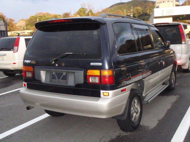 1996 Mazda MPV