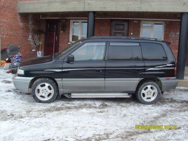 1996 Mazda MPV