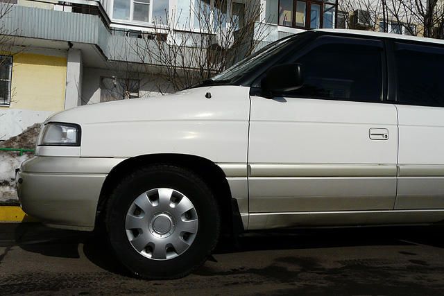 1996 Mazda MPV