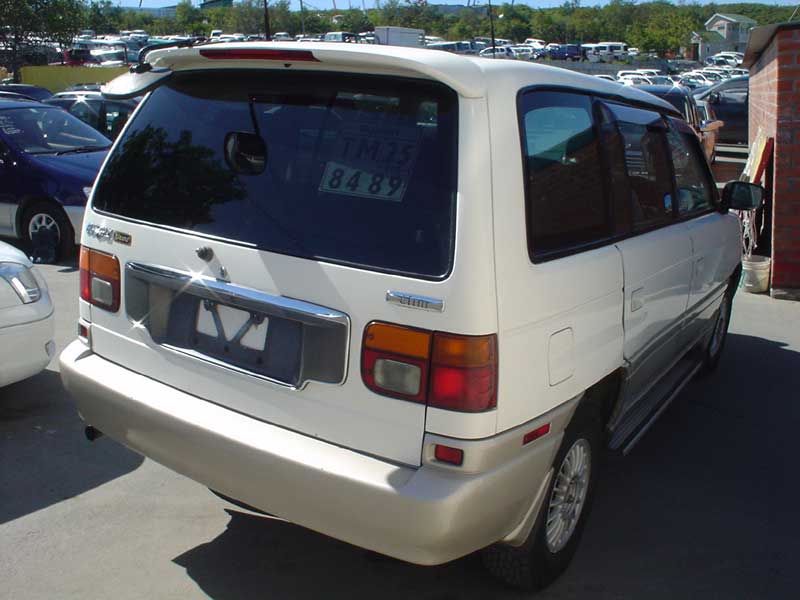 1996 Mazda MPV Pictures